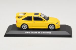 Ford Escort RS Cosworth Żółty Maxichamps 1:43 940082101 Metal