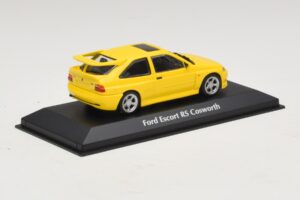 Ford Escort RS Cosworth Żółty Maxichamps 1:43 940082101 Metal — zdjęcie 2 z 5