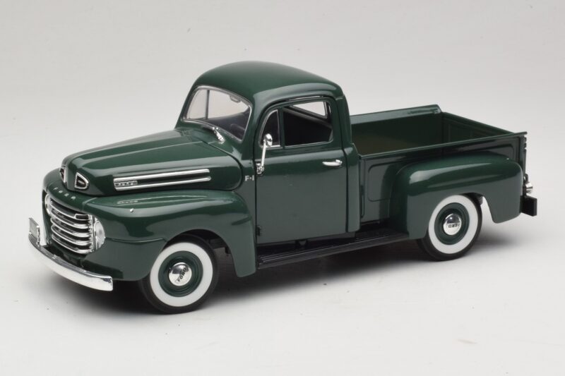 Ford F-1 Zielony Road Legends 1:18 92218 Metal