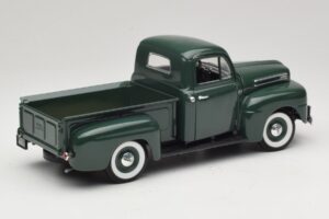 Ford F-1 Zielony Road Legends 1:18 92218 Metal — zdjęcie 3 z 8