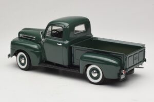 Ford F-1 Zielony Road Legends 1:18 92218 Metal — zdjęcie 7 z 8