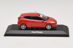 Ford Fiesta Mk7 Czerwony Maxichamps 1:43 940088000 Metal