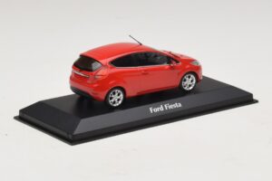 Ford Fiesta Mk7 Czerwony Maxichamps 1:43 940088000 Metal — zdjęcie 2 z 5