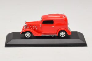 Ford Hot Rod Czerwony Minichamps 1:43 400142264 Metal