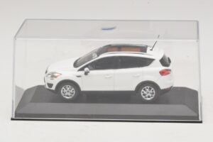Ford Kuga Mk1 Biały Edycja Dealerska Minichamps 1:43 KUGA002 Metal — zdjęcie 4 z 5