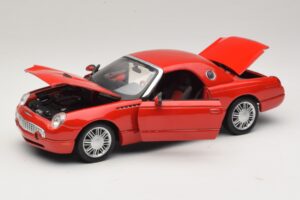 Ford Thunderbird Czerwony Maisto 1:18 31620 Metal — zdjęcie 2 z 8