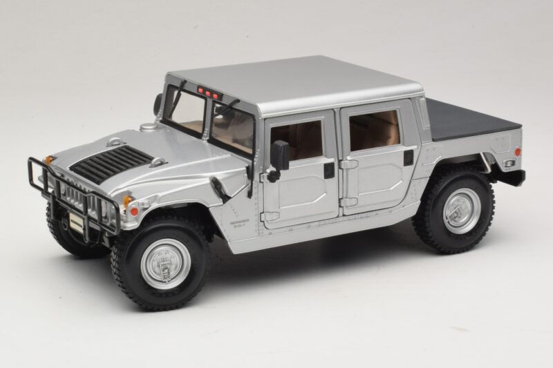 Hummer H1 Hardtop Srebrny Maisto 1:18 36857 Metal