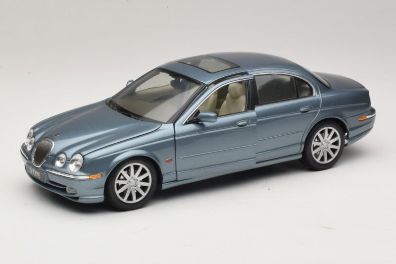 Jaguar S-Type X200 Niebieski Maisto 1:18 31865 Metal