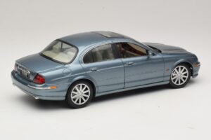 Jaguar S-Type X200 Niebieski Maisto 1:18 31865 Metal — zdjęcie 3 z 8