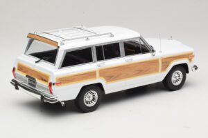 Jeep Grand Wagoneer Biały KK-Scale 1:18 KKDC181111 Metal — zdjęcie 2 z 6