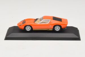 Lamborghini Miura P400 Pomarańczowy Minichamps 1:43 430103002 Metal