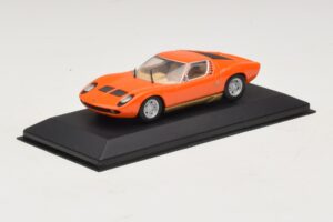 Lamborghini Miura P400 Pomarańczowy Minichamps 1:43 430103002 Metal — zdjęcie 2 z 5