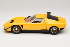 Lamborghini Miura SVR Żółty & Czarny Kyosho 1:18 08319GY Metal — zdjęcie 4 z 8