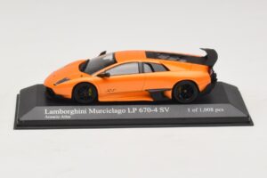 Lamborghini Murcielago LP670-4 SV Pomarańczowy Metalik Minichamps 1:43 Lamborghini Murcielago LP670-4 SV Pomarańczowy Metalik Minichamps 1:43 400103942 Metal