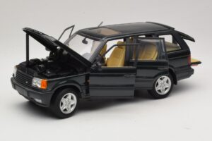 Land Rover Range Rover P38A 4.6 HSE Zielony Metalik AUTOart 1:18 70010 Metal — zdjęcie 2 z 8