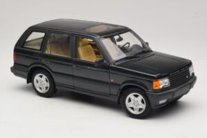 Land Rover Range Rover P38A 4.6 HSE Zielony Metalik AUTOart 1:18 70010 Metal — zdjęcie 6 z 8
