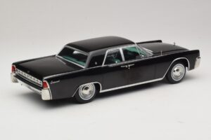 Lincoln Continental Czarny KK-Scale 1:18 KKDC181483 Metal — zdjęcie 2 z 6