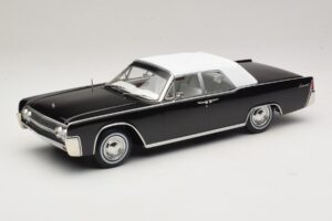 Lincoln Continental Convertible Czarny Bad Boys KK-Scale 1:18 KKDC181521 Metal — zdjęcie 2 z 7