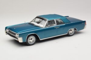 Lincoln Continental Convertible Turkusowy Metalik KK-Scale 1:18 KKDC181524 Metal — zdjęcie 2 z 7