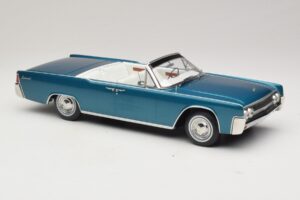 Lincoln Continental Convertible Turkusowy Metalik KK-Scale 1:18 KKDC181524 Metal — zdjęcie 5 z 7