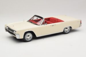 Lincoln Continental Convertible Biały John F. Kennedy KK-Scale 1:18 KKDC181523 Metal