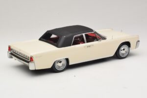 Lincoln Continental Convertible Biały John F. Kennedy KK-Scale 1:18 KKDC181523 Metal — zdjęcie 3 z 7