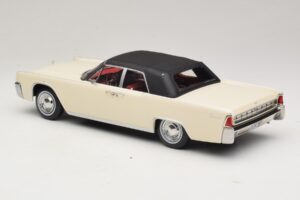 Lincoln Continental Convertible Biały John F. Kennedy KK-Scale 1:18 KKDC181523 Metal — zdjęcie 6 z 7