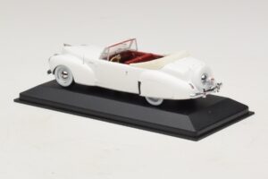 Lincoln Continental Kabriolet Biały Minichamps 1:43 400082501 Metal — zdjęcie 3 z 5