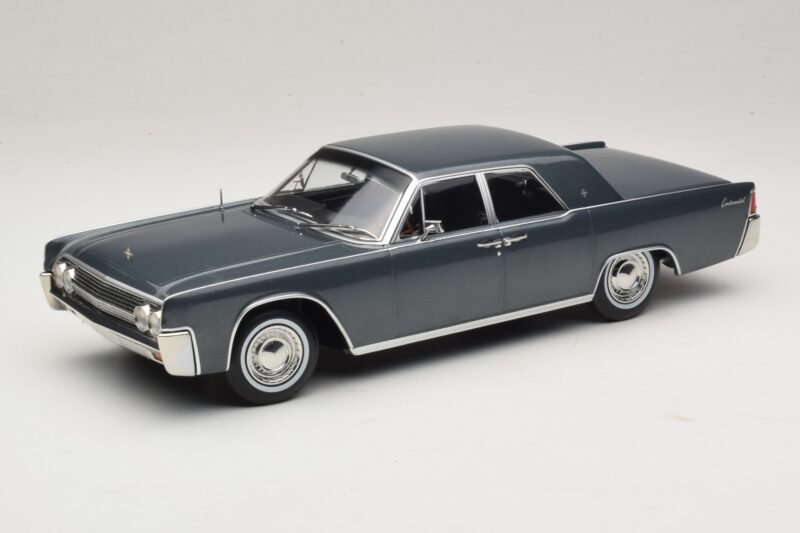 Lincoln Continental Szary Metalik Marnie KK-Scale 1:18 KKDC181482 Metal