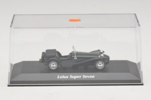 Lotus Super Seven Zielony Maxichamps 1:43 940113630 Metal — zdjęcie 4 z 5