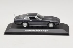 Maserati Ghibli Brązowy Metalik Maxichamps 1:43 940123320 Metal