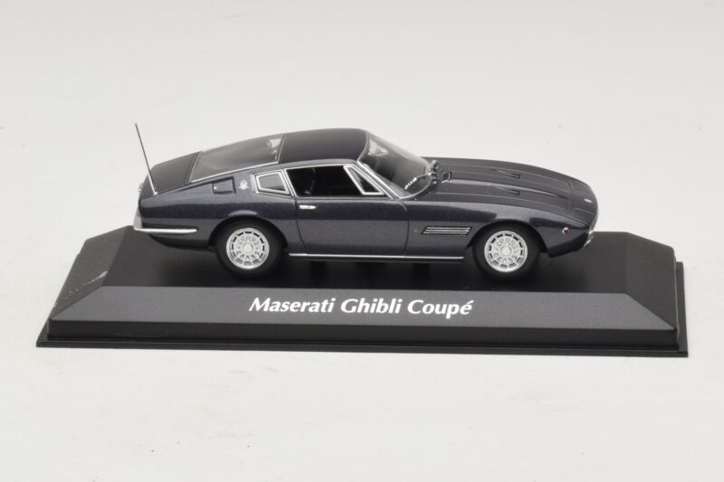 Maserati Ghibli Brązowy Metalik Maxichamps 1:43 940123320 Metal