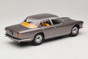 Maserati Quattroporte I Szary Metalik KK-Scale 1:18 KKDC181511 Metal — zdjęcie 2 z 6