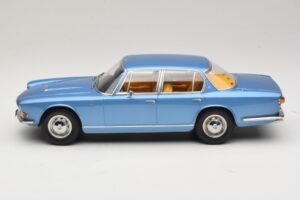 Maserati Quattroporte I Jasnoniebieski Metalik KK-Scale 1:18 KKDC181514 Metal — zdjęcie 3 z 6