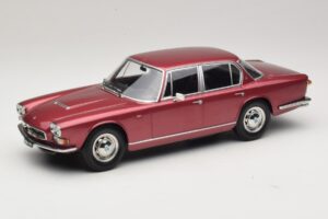 Maserati Quattroporte I Czerwony Metalik KK-Scale 1:18 KKDC181512 Metal