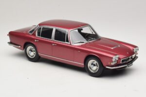 Maserati Quattroporte I Czerwony Metalik KK-Scale 1:18 KKDC181512 Metal — zdjęcie 4 z 6