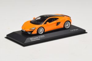 McLaren 570GT Pomarańczowy Minichamps 1:43 537154521 Metal — zdjęcie 2 z 5