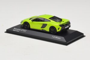 McLaren 675LT Napier Green Minichamps 1:43 537154422 Metal — zdjęcie 3 z 5