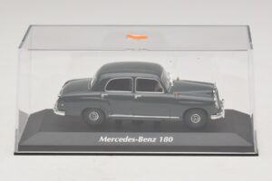 Mercedes 180 W120 Szary Maxichamps 1:43 940033100 Metal — zdjęcie 4 z 5