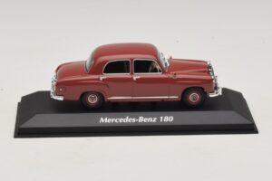 Mercedes 180 W120 Czerwony Maxichamps 1:43 940033101 Metal