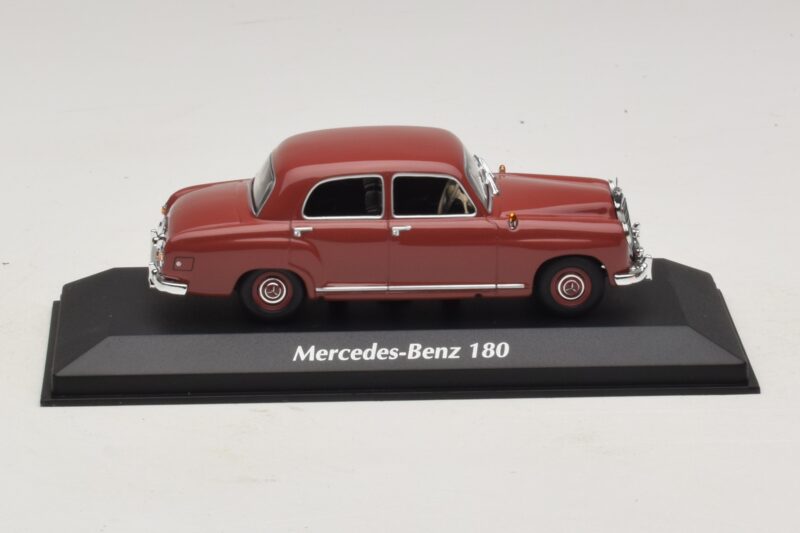 Mercedes 180 W120 Czerwony Maxichamps 1:43 940033101 Metal