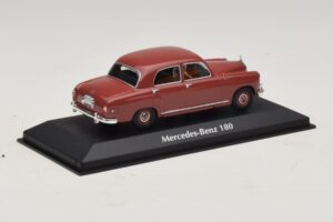 Mercedes 180 W120 Czerwony Maxichamps 1:43 940033101 Metal — zdjęcie 2 z 5