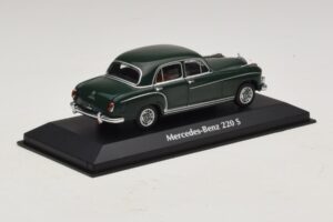 Mercedes 220 S W180 Ciemnozielony Maxichamps 1:43 940033001 Metal — zdjęcie 2 z 5