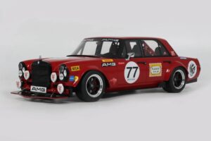 Mercedes 300 SEL W109 Red Pig S-Klub C63 S Mars Red GT Spirit 1:18 GT584 Żywica — zdjęcie 2 z 2