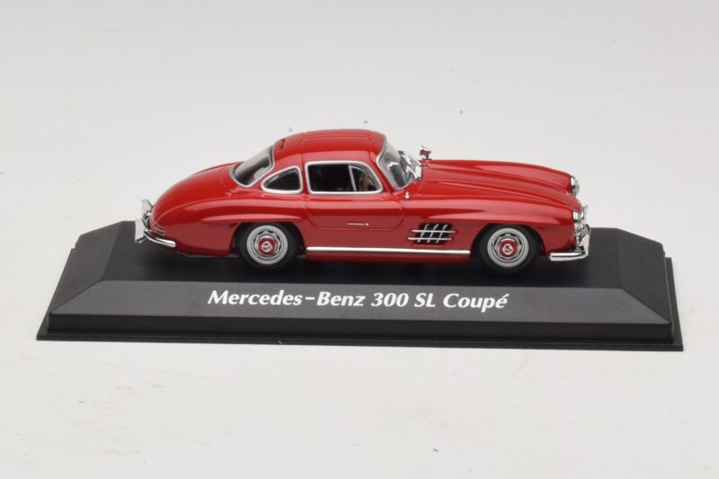 Mercedes 300 SL W198 Czerwony Maxichamps 1:43 940039001 Metal