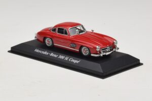 Mercedes 300 SL W198 Czerwony Maxichamps 1:43 940039001 Metal — zdjęcie 3 z 5