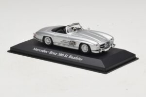 Mercedes 300 SL W198 Roadster Srebrny Maxichamps 1:43 940039030 Metal — zdjęcie 3 z 5