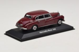 Mercedes 300 W186 Ciemnoczerwony Maxichamps 1:43 940039060 Metal — zdjęcie 2 z 5