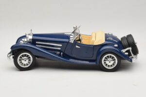 Mercedes 500K Roadster Niebieski Bburago 1:20 3070 Metal — zdjęcie 4 z 8