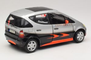 Mercedes A-Class W168 D. Coulthard Srebrny Maisto 1:18 35841 Metal — zdjęcie 3 z 8